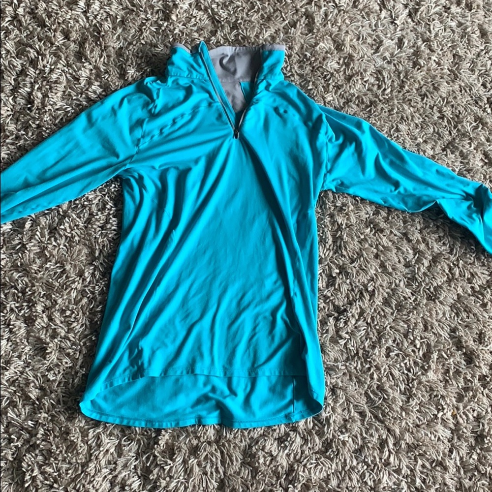 Blue active wear